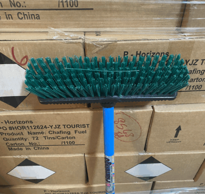 BROOM PUSH SCRUB 10 IN W/HANDGREEN 80634